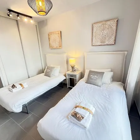 Pushe Sun & Tradition 3 * Salobrena
